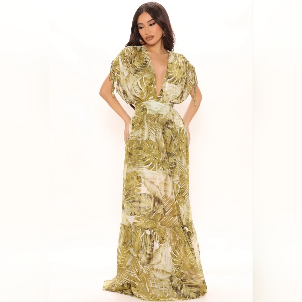 🥀🌻Fashion Nova Floral Maxi Dress Plunge Neck -Olive/combo NWT.